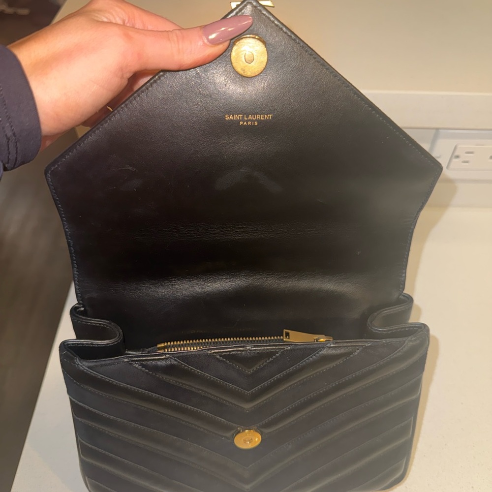 Authentic Yves Saint Laurent Medium College Bag with Gold Chain - Picture 2 of 8